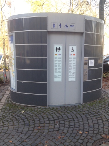 ドイツの公衆トイレ